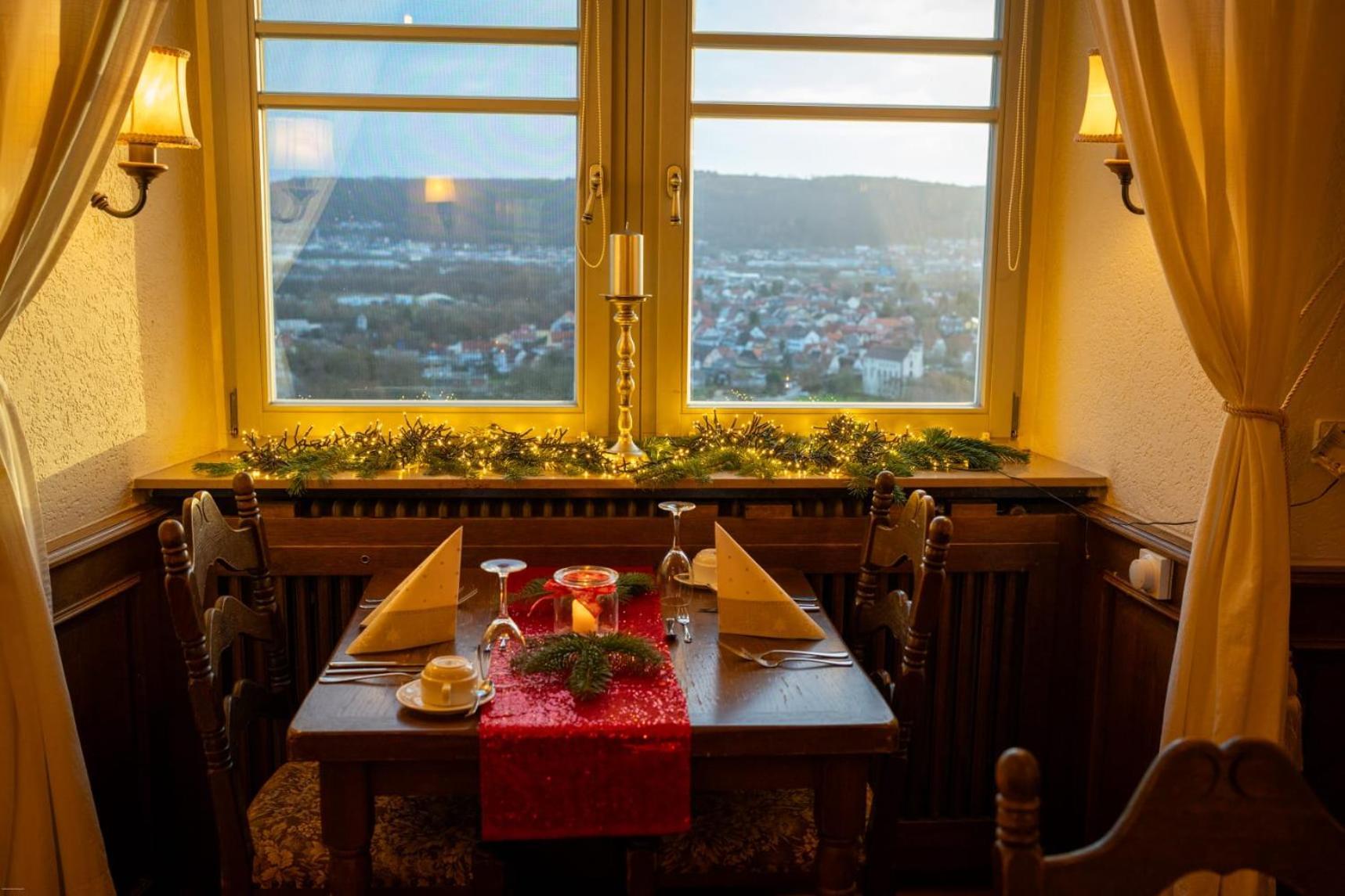 Eventlocation & Hotel Schloss Neuburg Obrigheim Extérieur photo