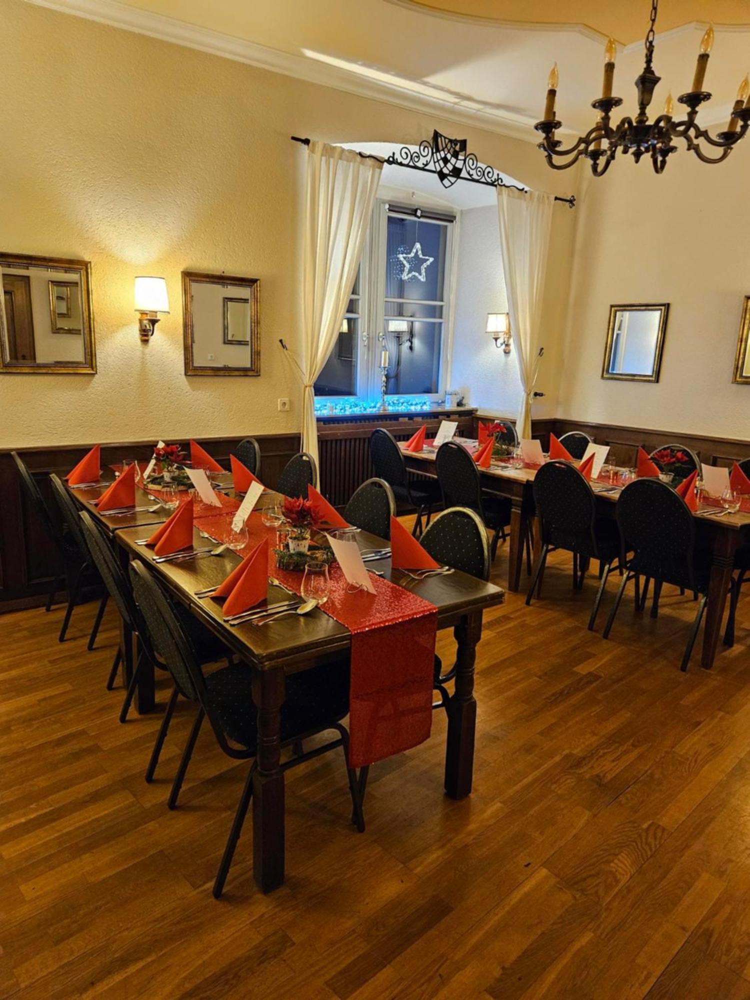 Eventlocation & Hotel Schloss Neuburg Obrigheim Extérieur photo
